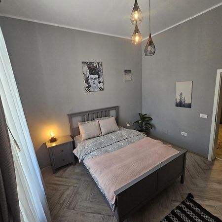 Zig Zag Apartment 4- Old Town Constanţa Extérieur photo